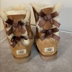 UGG Bailey Bow Boots (8)